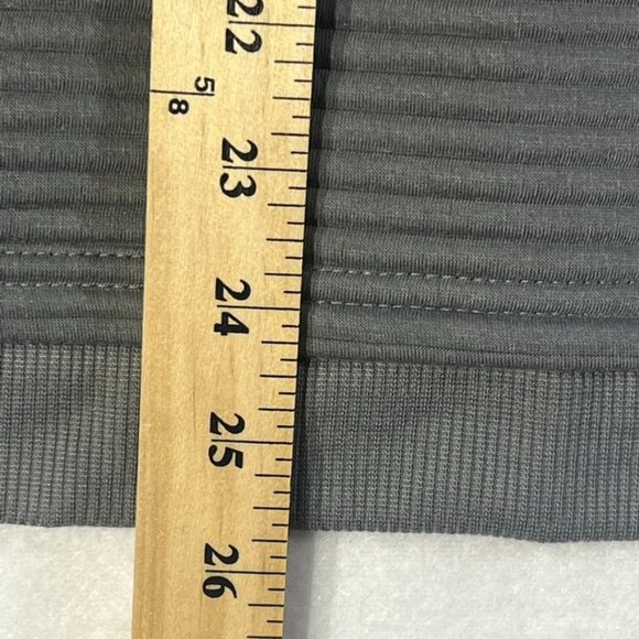 Tahari Sport Turtleneck Pullover | Grey | Size: Medium - Picture 14 of 15